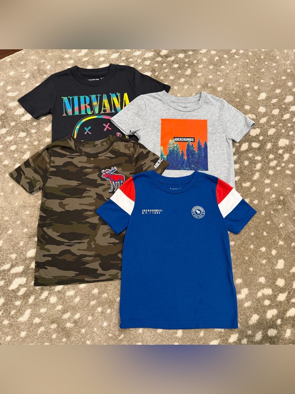 Boys Bundle (4) Abercrombie Kids Graphic Tees. Size 5/6